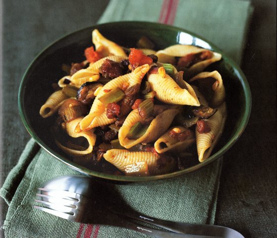 Lieu et conchiglies caponata