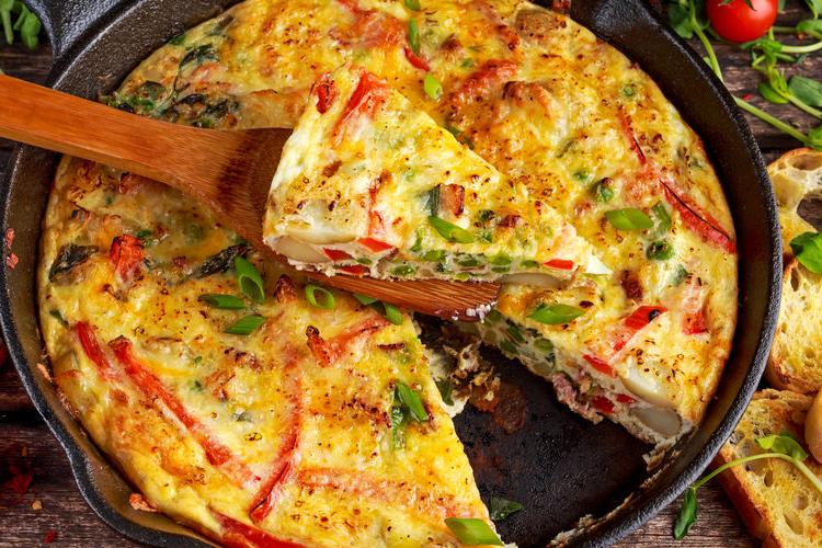 Quiche Sans Pate Lardons Et Courgettes Avec Sa Salade Creme Chocolat Et Ses Petits Sables Avekapeti
